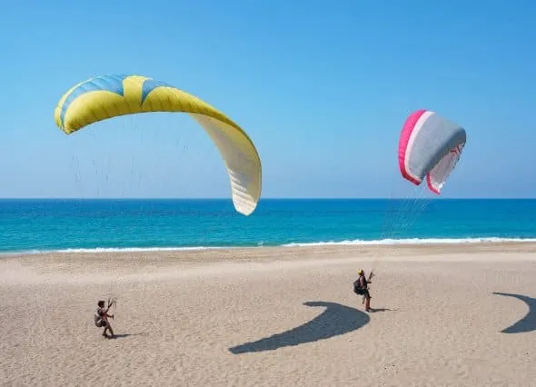 Paragliding gallery image
